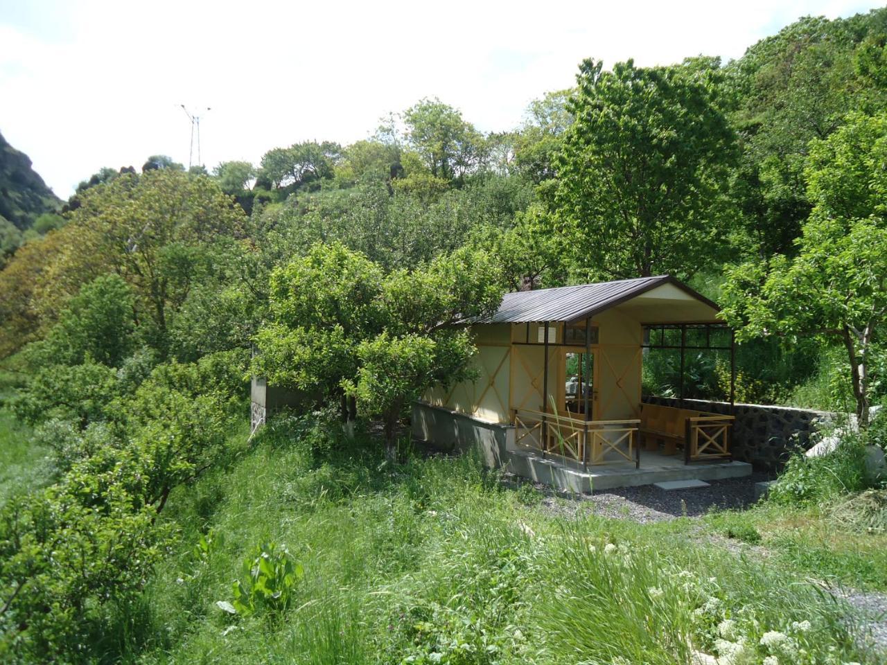 The River House Yeghegis Yekhegis 外观 照片