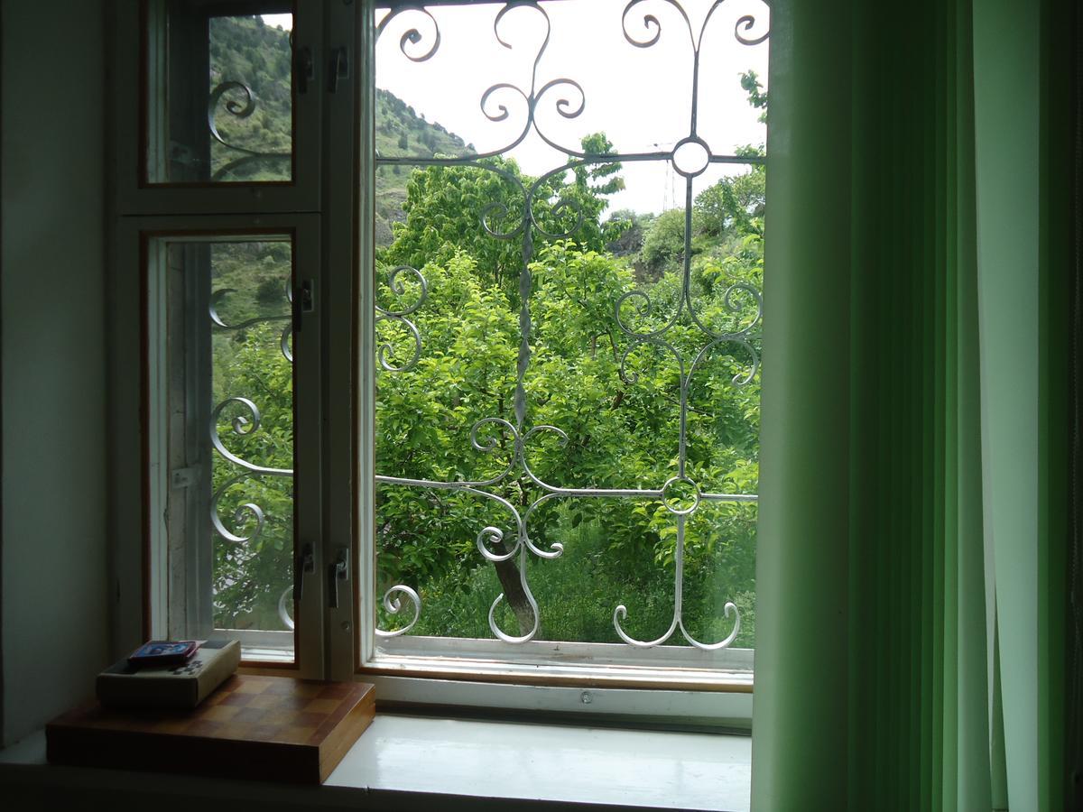 The River House Yeghegis Yekhegis 外观 照片