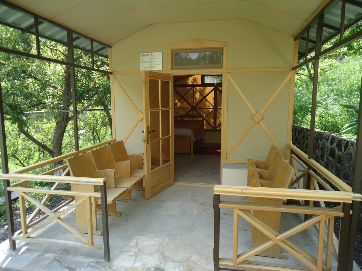 The River House Yeghegis Yekhegis 外观 照片