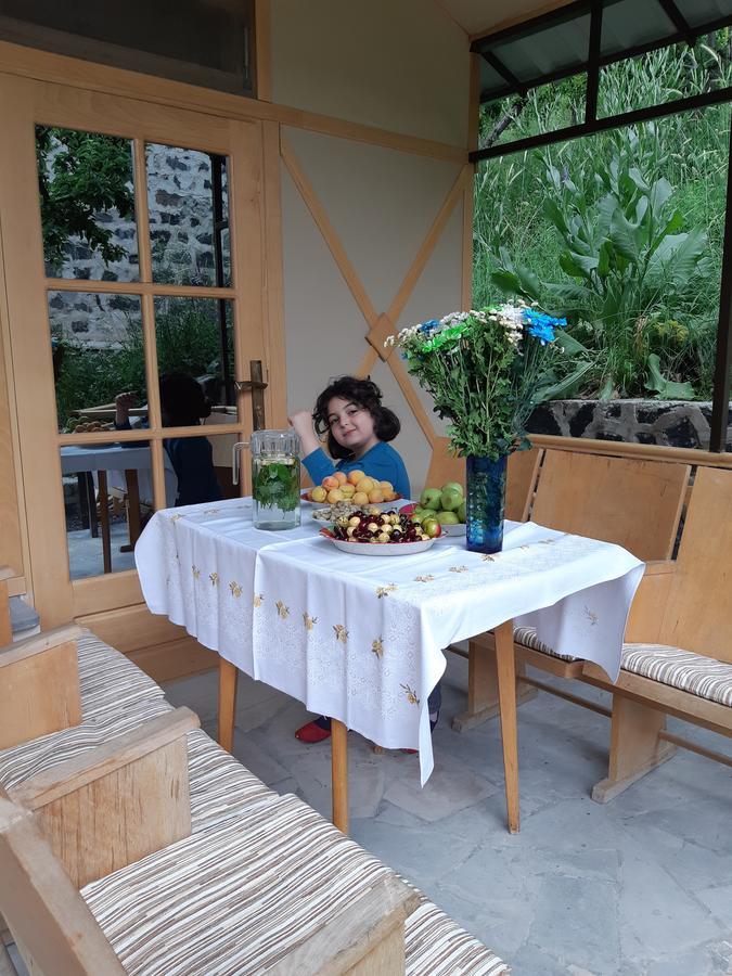 The River House Yeghegis Yekhegis 外观 照片