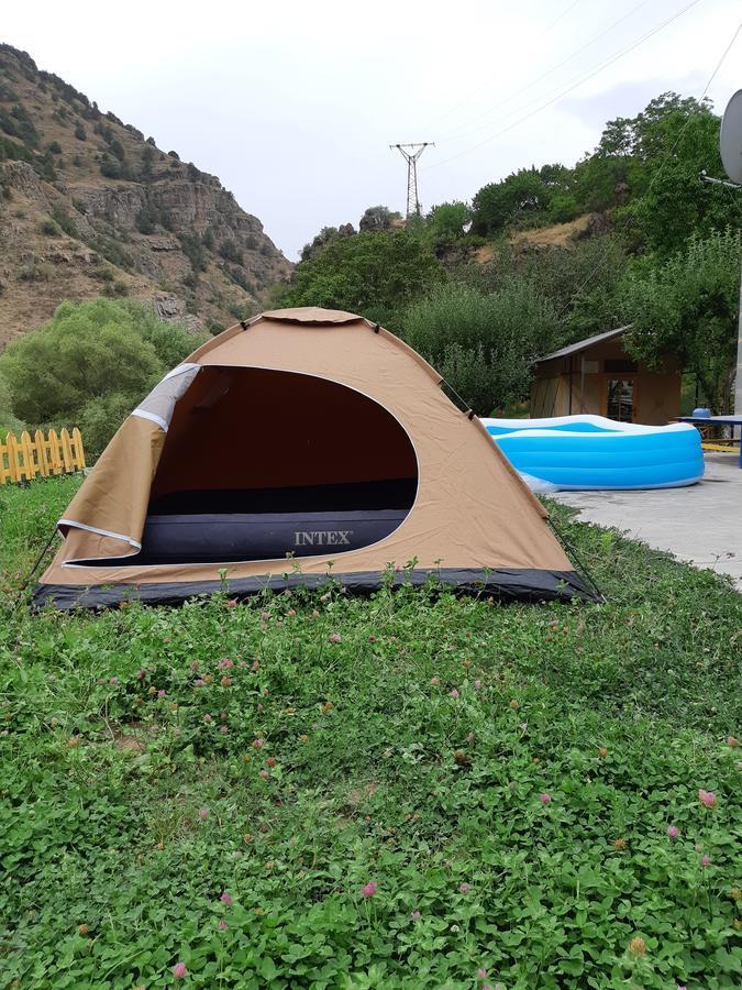 The River House Yeghegis Yekhegis 外观 照片